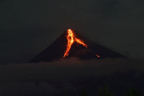 Mount Mayon volcano - Latest News, Views, Reviews, Updates, Photos ...