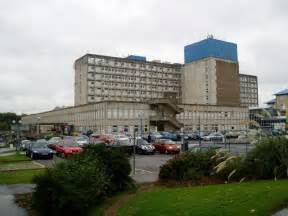 Ealing Hospital - west elevation © J Taylor :: Geograph Britain and Ireland