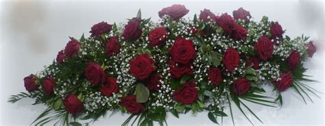 Red rose casket spray by Houghton Regis based florist (With images ...