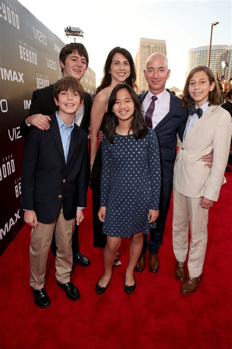 How many kids does Jeff Bezos have? | The US Sun