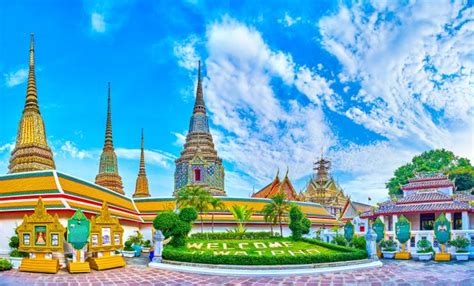 Wat Pho (Temple of the Reclining Buddha) - Bangkok