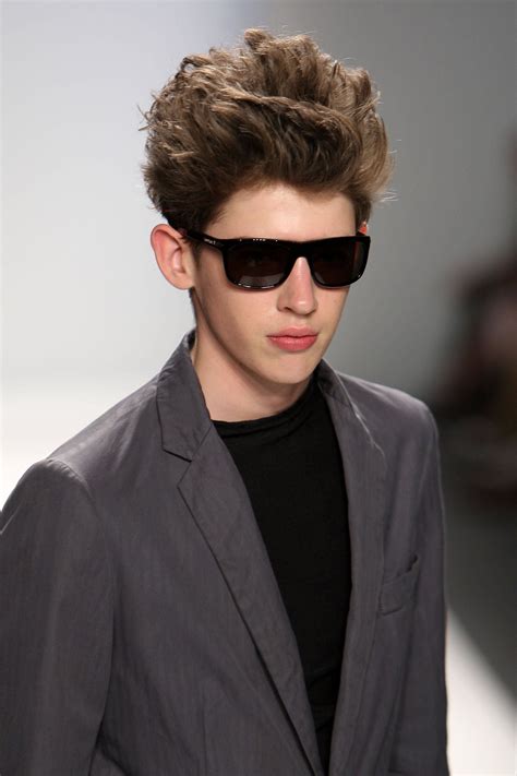 loved this look on the guys! | Mens 80s, Mens 80s hairstyles, Mens ...