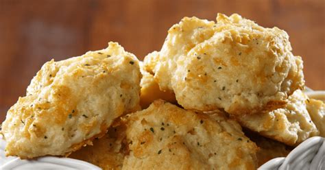 Red Lobster Cheddar Bay Biscuits - Insanely Good