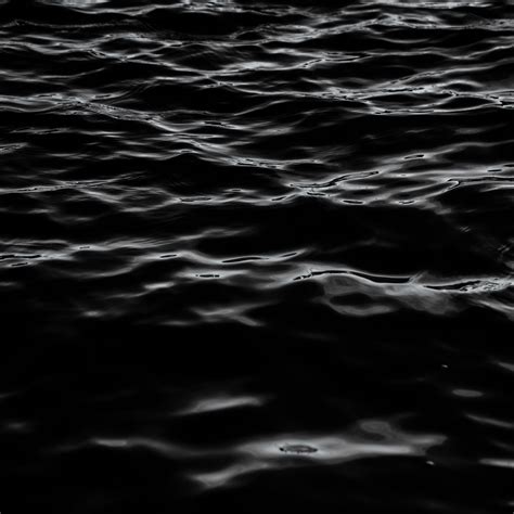 Download wallpaper 2780x2780 water, waves, wavy, bw ipad air, ipad air ...