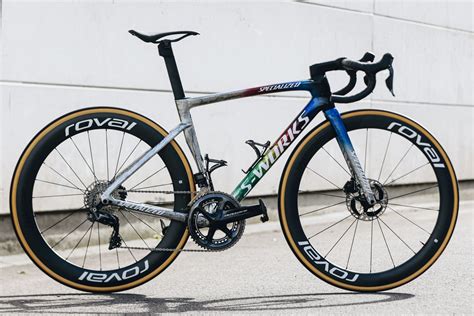 Julian Alaphilippe’s new Specialized S-Works Tarmac SL7 - Canadian ...