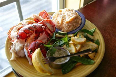 10 Essential Seafood Restaurants in Charleston, SC - American Eats