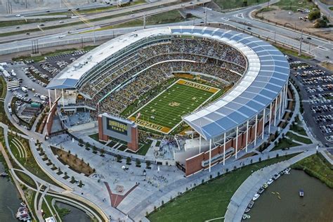 Pin by Randy Champion on College Cathedrals in 2020 | Mclane stadium ...