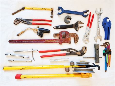 7 of the Best Plumbing Tools to Help You Grow