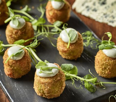 How to make Raymond Blanc's Saint Agur blue cheese croquettes - Country ...