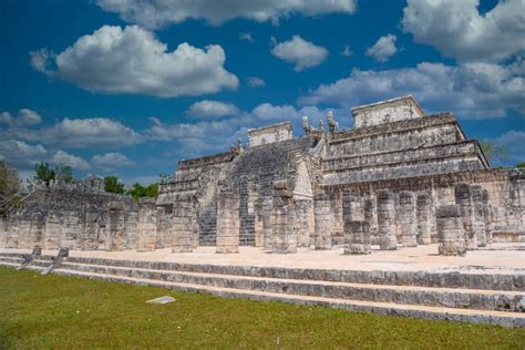 Temple of the Warriors in Chichen Itza, Quintana Roo, Mexico. Mayan ...