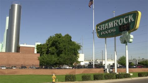 Shamrock Foods' longtime CEO McClelland dies at age 90