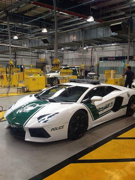 Dubai Police get a Lamborghini Aventador - They Kind Of Need It