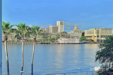 Savannah Waterfront Photograph by Linda Covino - Pixels