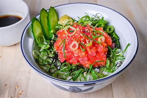 Negitoro Don (Mashed Tuna Sashimi Bowl)