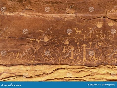 Petroglyphs, Pueblo Culture, Mesa Verde National Park Stock Photo ...