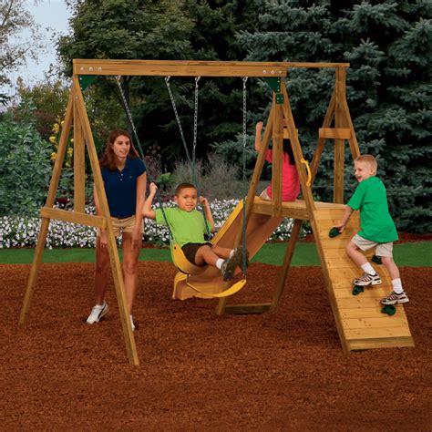 Backyard Summer Safety: Swing Sets | Huntingdon Insurance Group