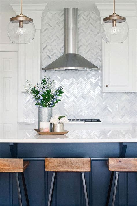 27+ Marble Herringbone Backsplash ( MARBLE ? ) – White Kitchen ...