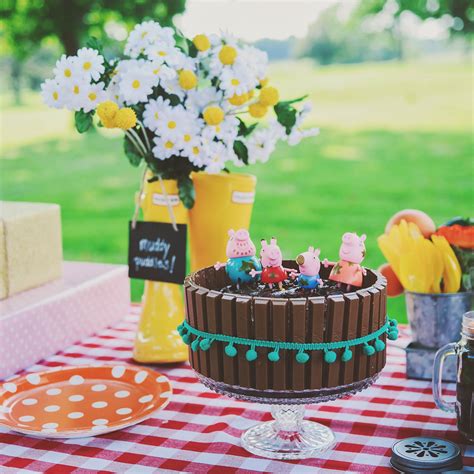 KATE TURNS FOUR: A PEPPA PIG PARTY! » GREY MOSS.® READ OUR JOURNAL!