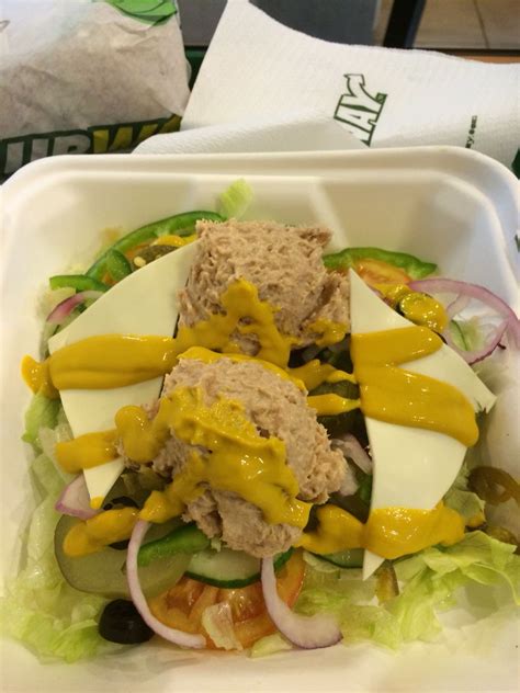 tuna salad by subway | Repas