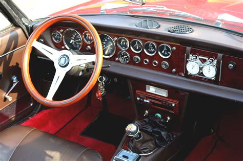 Pin on Fiat 124 spider interior