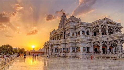 An insight into Famous Vrindavan Temples - Sam India Tour