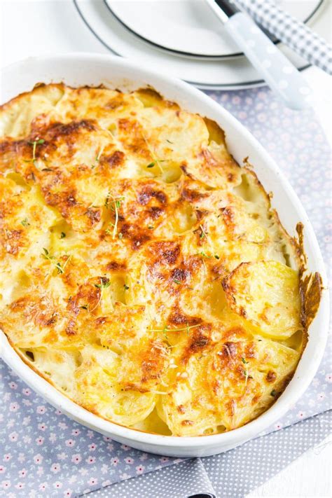 Jamie Oliver Dauphinoise Potatoes - Delish Sides