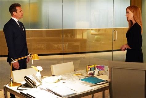 'Suits' Recap: Season 9, Episode 1 — Harvey Tells Donna [Spoiler]