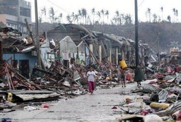 Super Typhoon Yolanda – 10 Heartbreaking Aftermath Photos | Starmometer