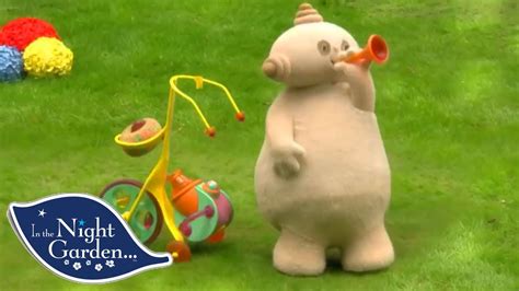 Film- & TV-Spielzeug In the Night Garden Snuggly Singing Makka Pakka ...