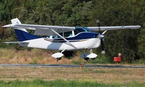 CESSNA 205 Specifications, Cabin Dimensions, Performance