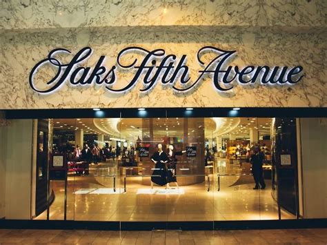 Saks Fifth Avenue | Shopping in Back Bay, Boston