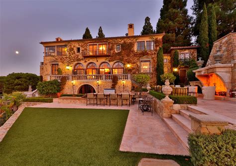 Tuscan villa style estate home exterior | Luxury real estate marketing ...