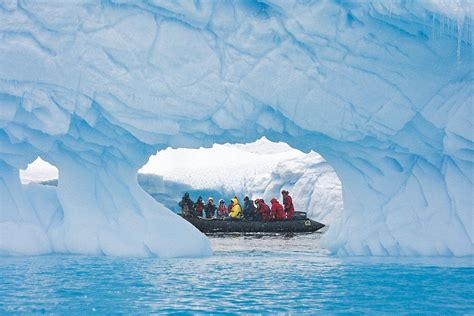 Everything You Need To Know About Antarctica Icebergs :: Expeditions Online