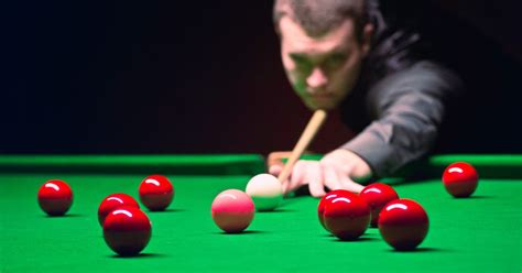 What is the Difference between Snooker and Pool? (Basics Explained)