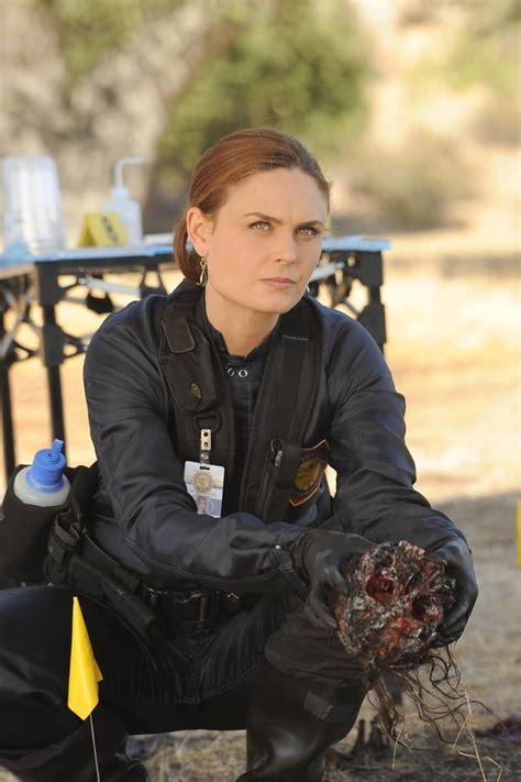 A Belated Ode to One of TV's Biggest Badasses: Dr. Temperance Brennan ...