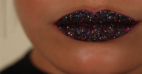 Glitter Lips Layer Lipstick Look Step By Step Guide