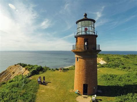 This Guy Saved a Famous Martha's Vineyard Lighthouse by Moving It ...