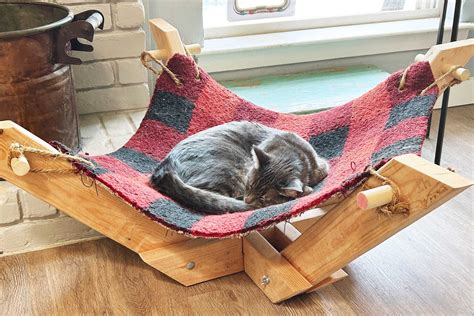 How To Build a Cat Hammock | Family Handyman