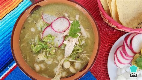 Cómo hacer POZOLE VERDE de pollo - Receta original