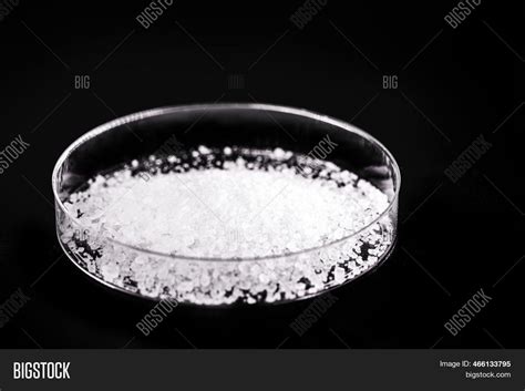 Sodium Iodide Chemical Image & Photo (Free Trial) | Bigstock