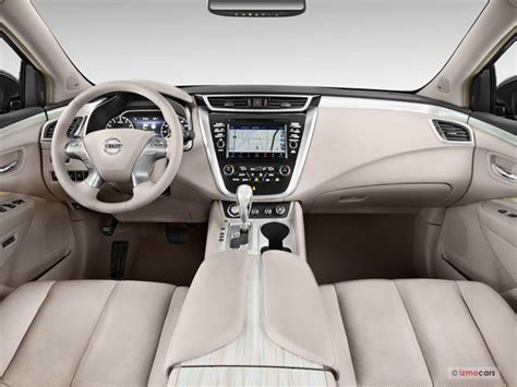 2017 Nissan Murano Interior | U.S. News & World Report