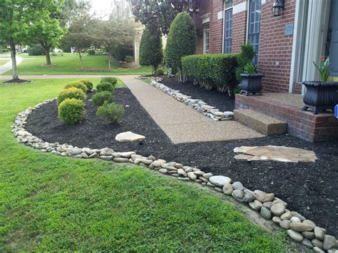 10 Fabulous Landscaping Ideas Using Rocks And Stones 2024