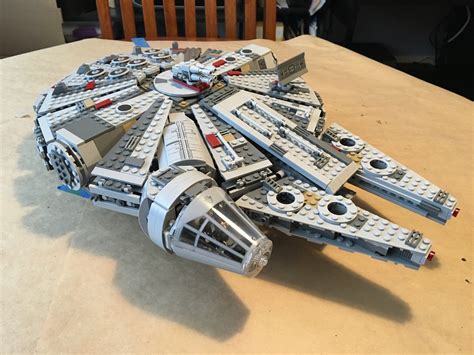 nerdy views: LEGO Millennium Falcon Build