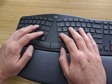 The Logitech Ergo K860 is an ergonomic keyboard that is comfortable to ...