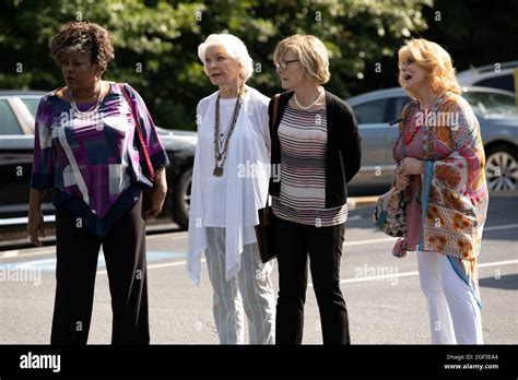 ELLEN BURSTYN, ANN-MARGRET, LORETTA DEVINE and JANE CURTIN in QUEEN ...