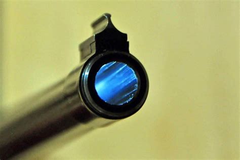 HOW TO EXAMINE THE BORE OF A RIFLE - MDT US