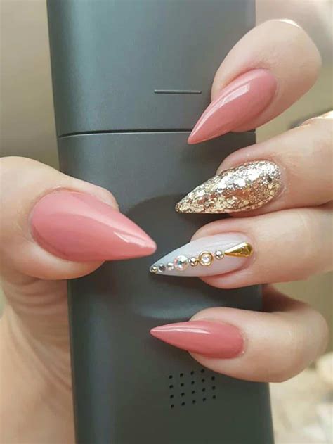 23 Eye-Catching Stiletto Nails Designs That Will Elevate Your Style