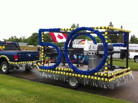 Parade float idea for a trailer. | Homecoming floats, Christmas parade ...