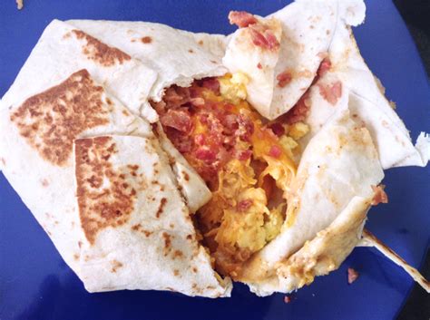 Taco Bell Breakfast Menu Review: Fast Food Breakfast Taco Bell