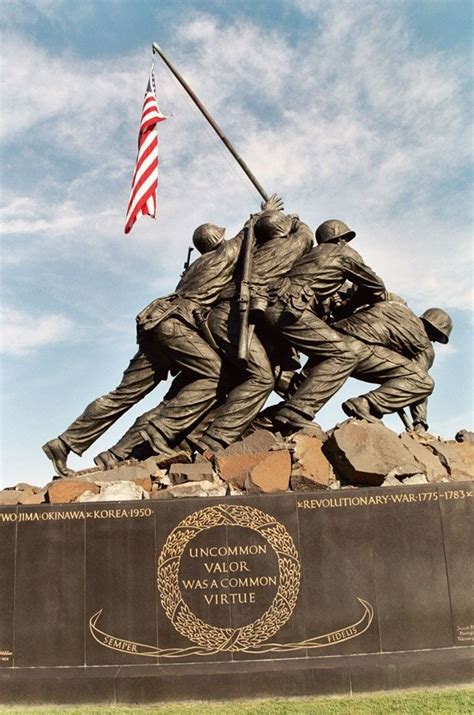 Iwo Jima Memorial Statue; Washington, D.C. (The statue of the six men ...